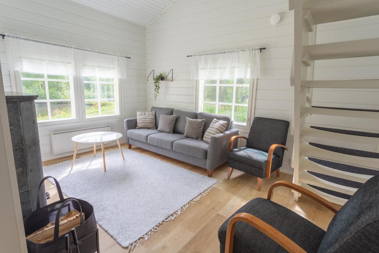 Lomaperkkioe Cottages Kajaani Esterno foto