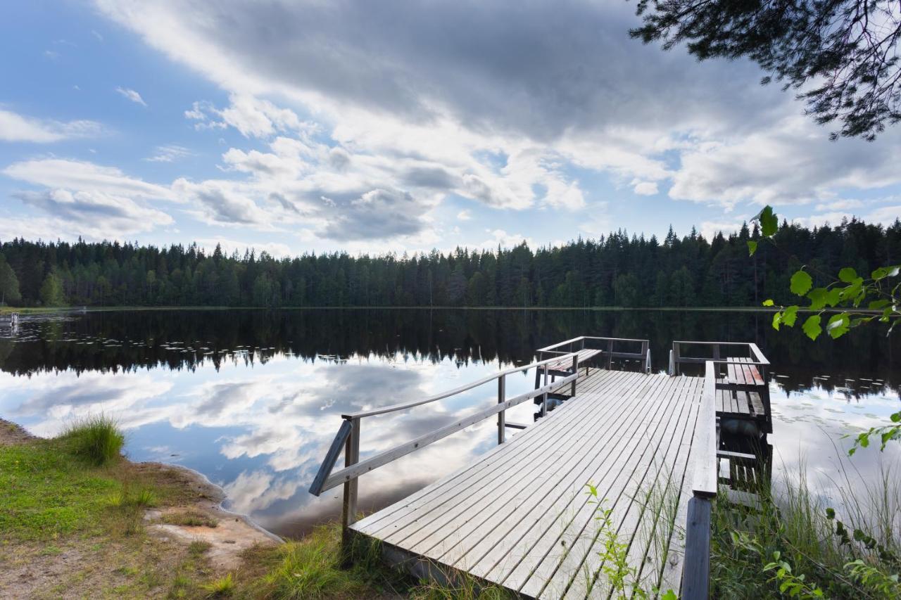 Lomaperkkioe Cottages Kajaani Esterno foto