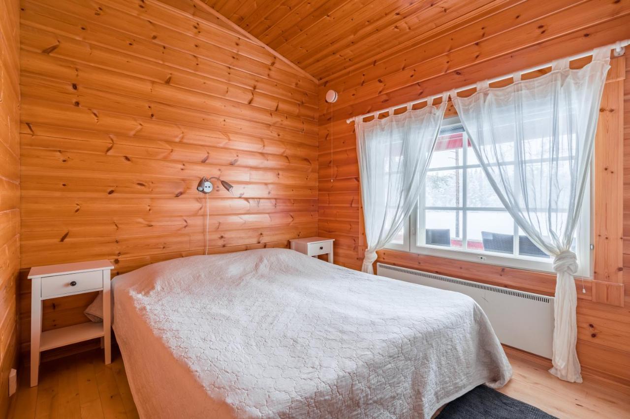 Lomaperkkioe Cottages Kajaani Esterno foto